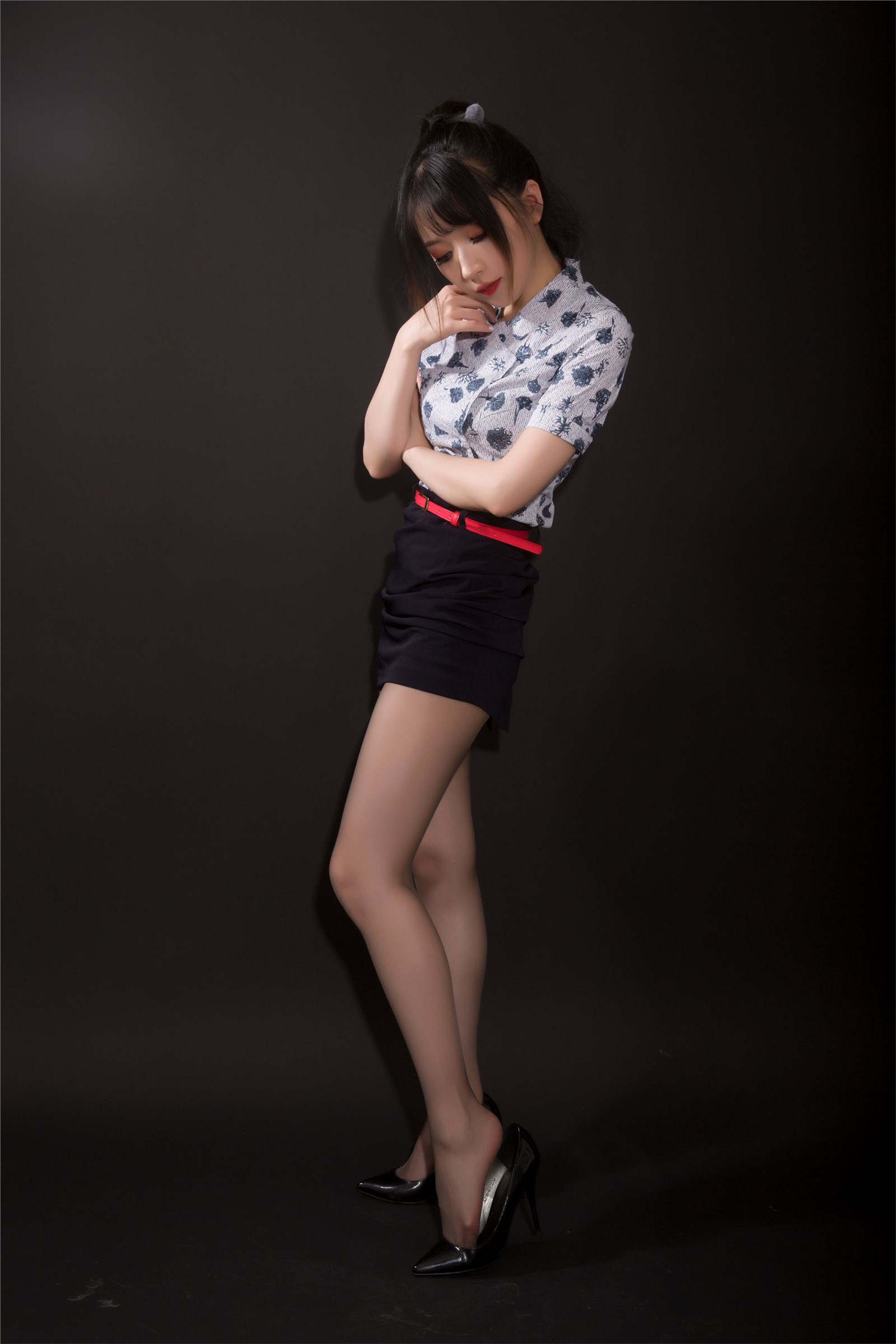 Fight fish anchor little witch Luna - Eastern airlines studio shoot(13)